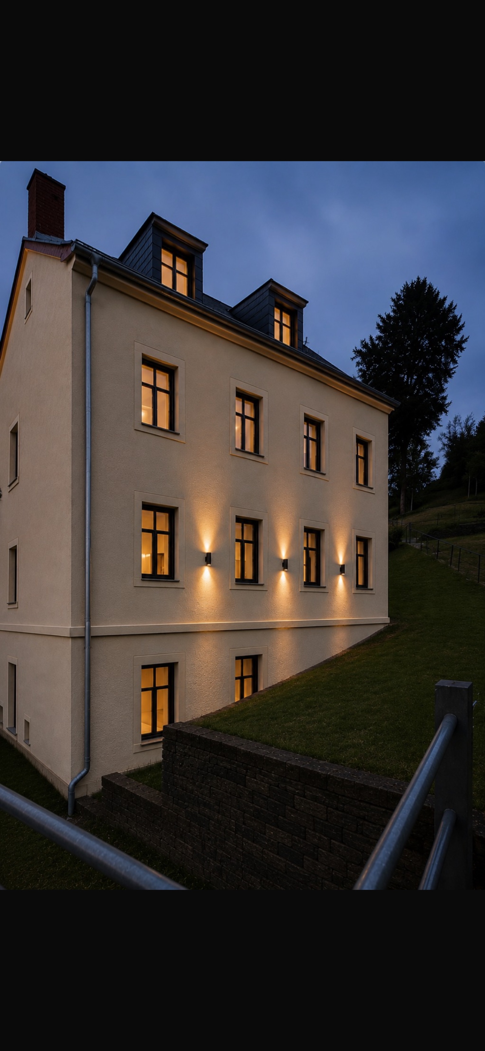 Apartmenthaus Festungsblick Königstein mit Garten in der Abenddämmerung